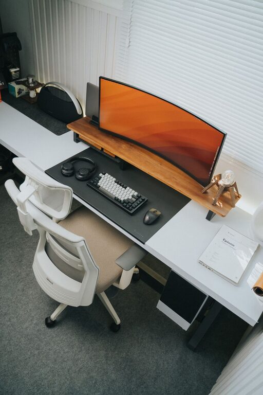 Easy Tips for Organizing a Clutter-Free Workspace at Home